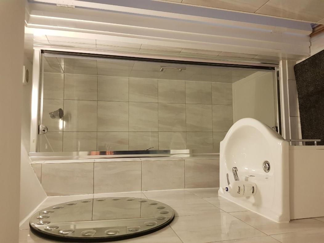 Kgt House Bed & Breakfast Дъблин Екстериор снимка